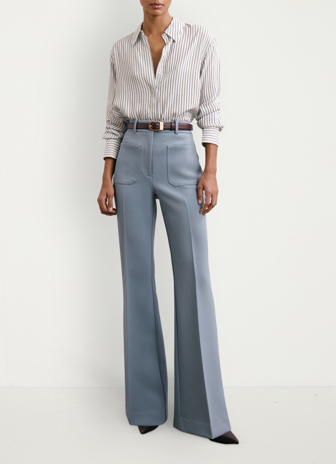 Reiss Annika blouse met streepprint - voorkant 2 lichtblauw