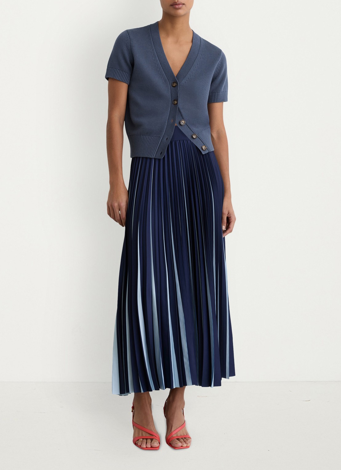 Reiss Anya fijngebreid vest in wolblend - voorkant 6 donkerblauw