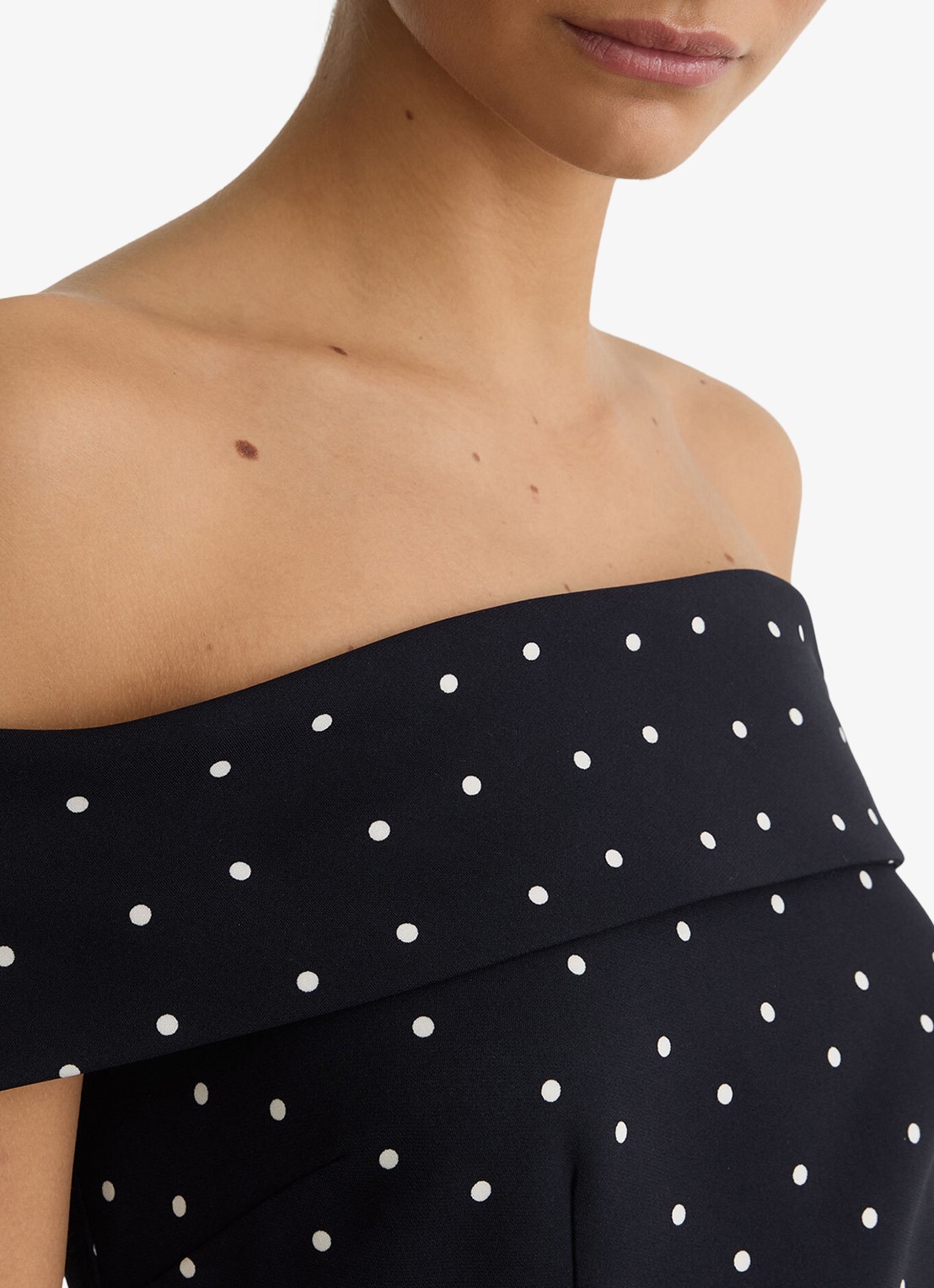 Reiss Arwen mini jurk met stippenprint - detail 4 donkerblauw