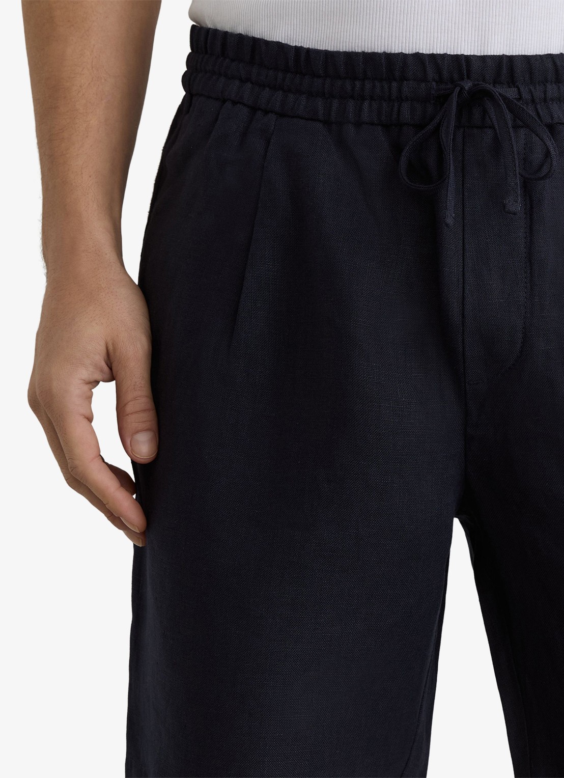 Reiss Barges straight fit korte broek van linnen - detail 3 donkerbruin