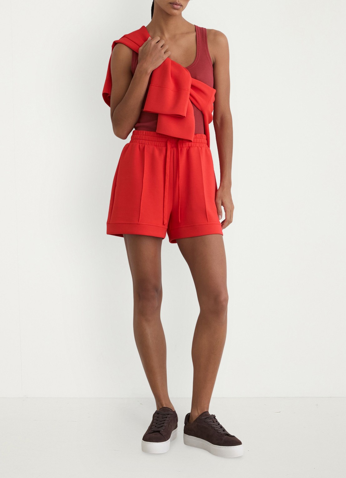 Reiss Bea high waist straight fit korte broek met steekzakken - voorkant 7 koraal
