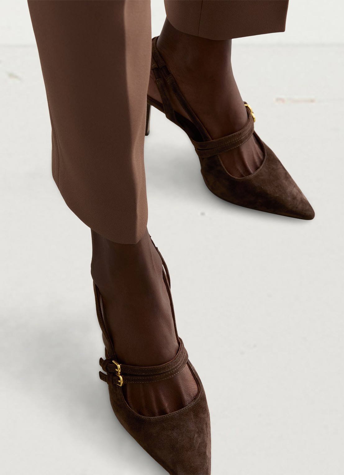 Reiss Beatrice sling-back van suède - detail 6 chocoladebruin