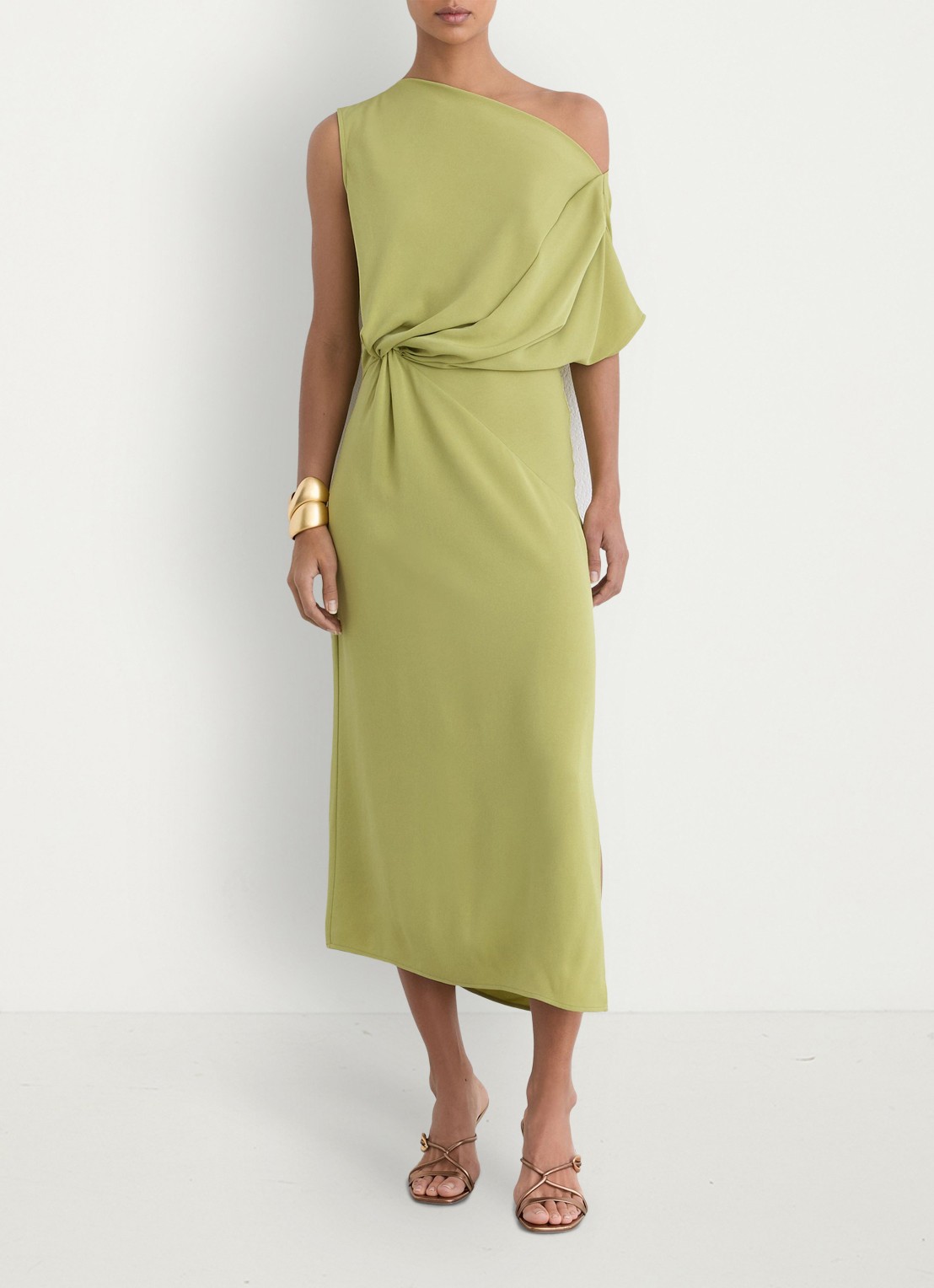 Reiss Beth midi off shoulder jurk met gedrapeerd detail - voorkant 3 mosgroen