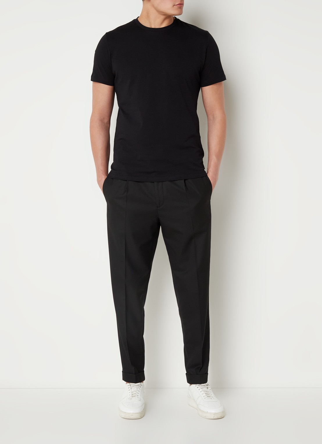 Reiss Bless T-shirt met ronde hals   - voorkant 2 zwart