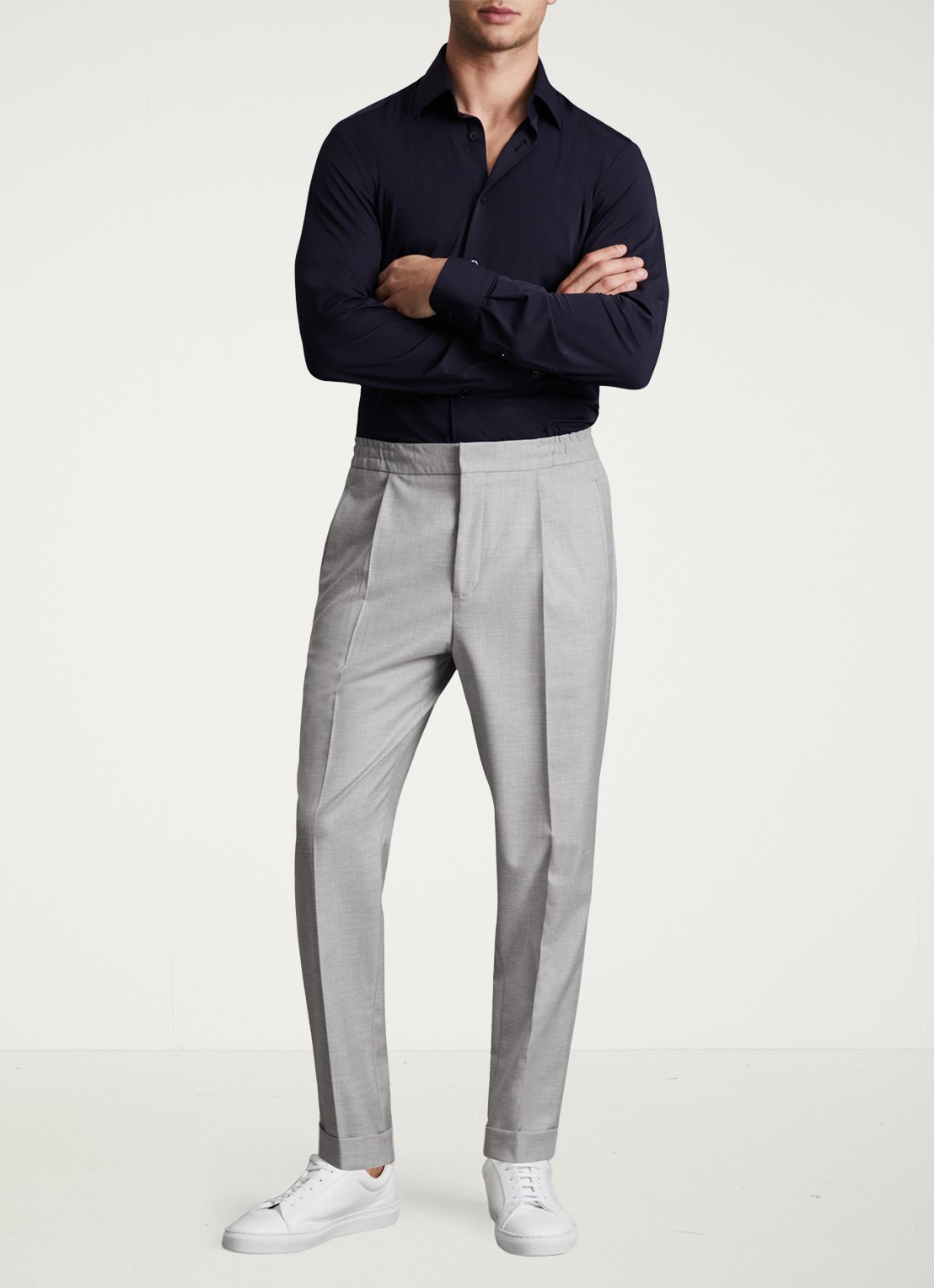 Reiss Brighton tapered fit chino met steekzakken - voorkant 5 grey / grijs