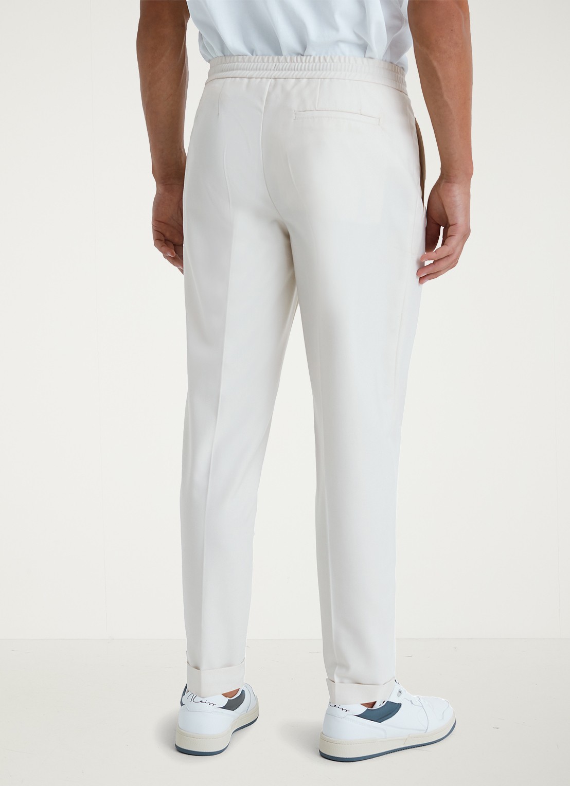 Reiss Brighton tapered fit chino met steekzakken - achterkant 5 ecru / wit