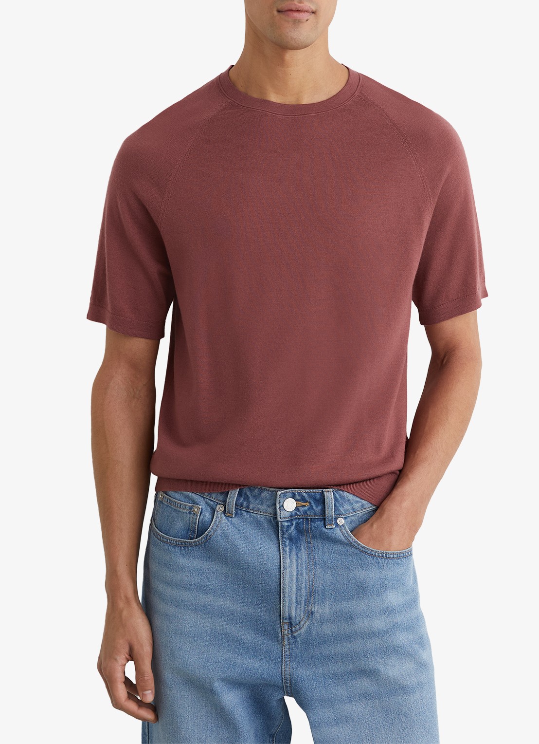 Reiss Brook T-shirt van merino wol met ronde hals - detail 2 donkerrood