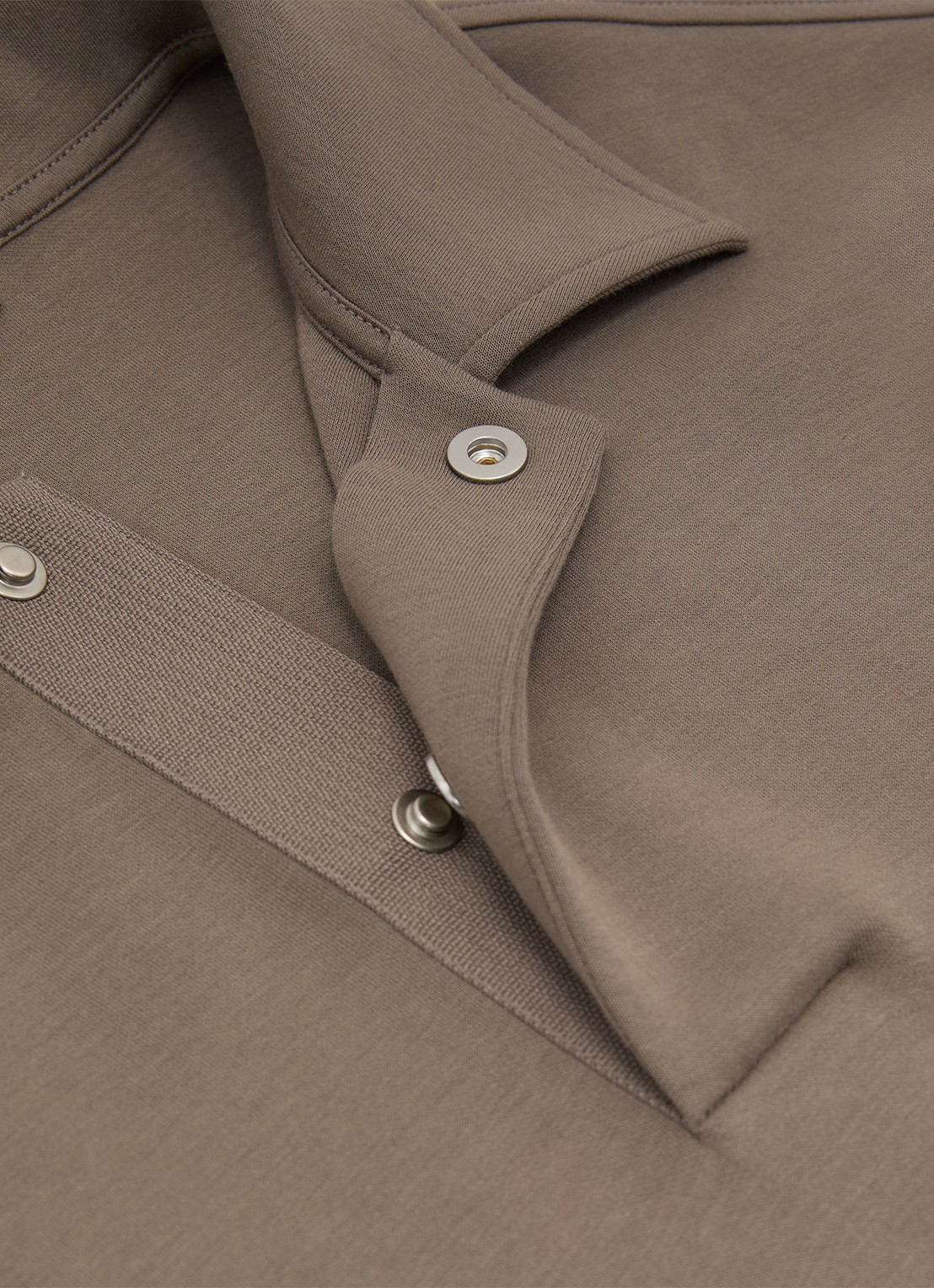 Reiss Brooks sweater met kraag - detail 3 zand