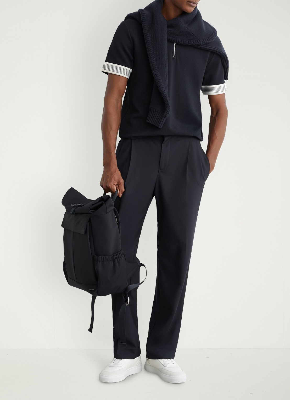 Reiss Bruno polo met halve rits - voorkant 3 donkerblauw