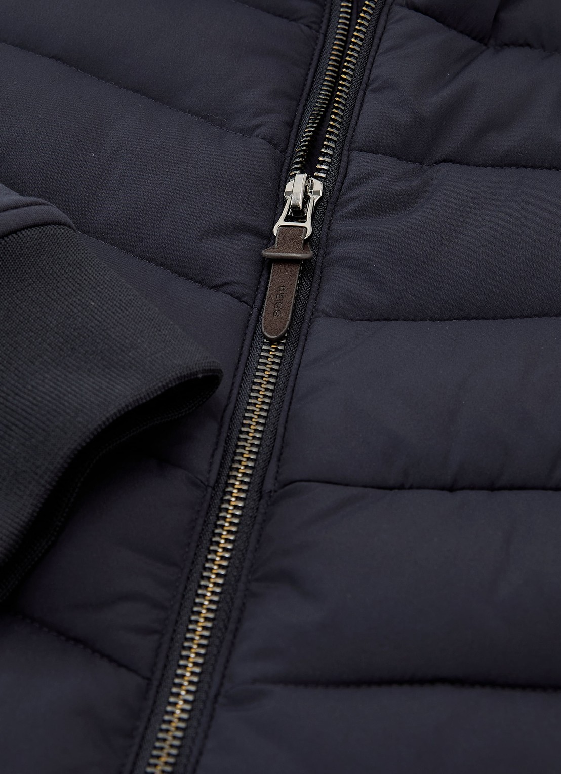 Reiss Calvorn gewateerde jack met quiltpatroon - detail 4 navy / blauw