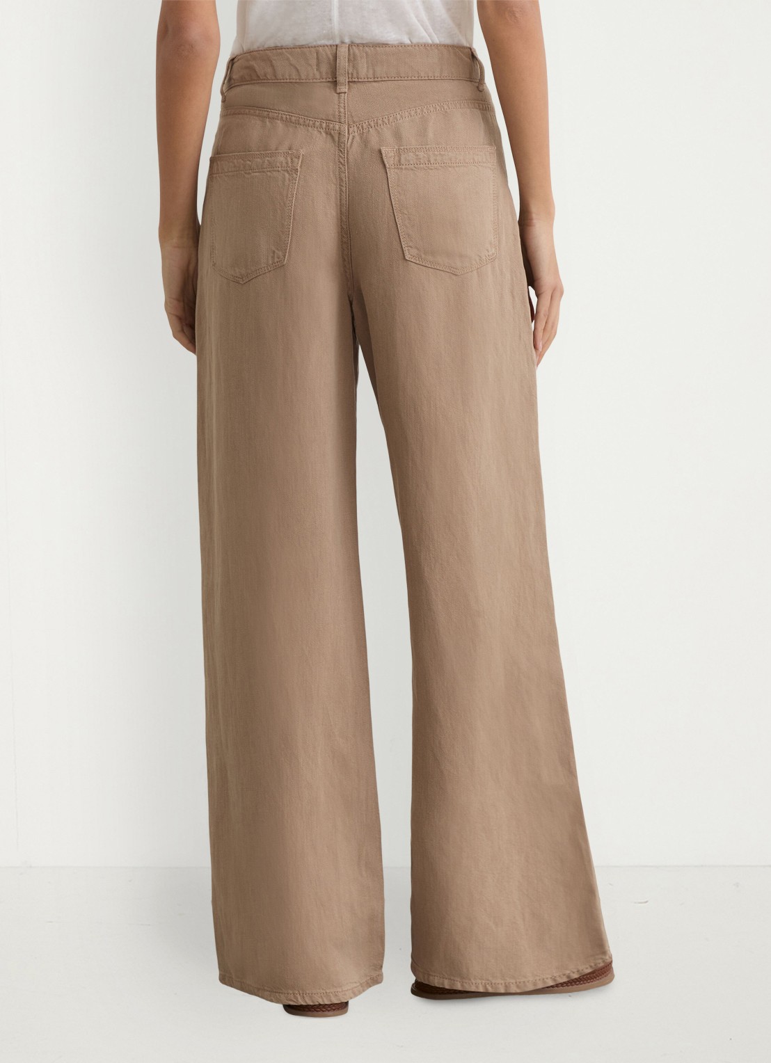 Reiss Carmen high waist wide fit broek in linnenblend - achterkant beige