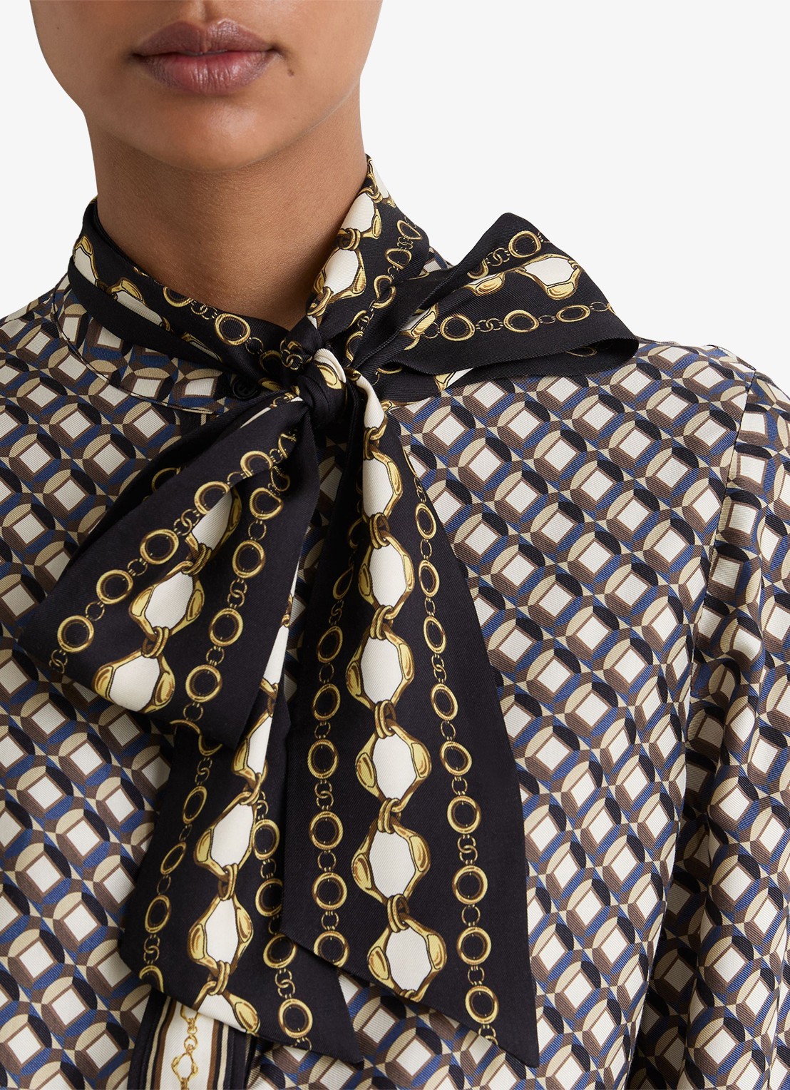 Reiss Carmine blouse met sjaalkraag met print - detail 7 donkerblauw