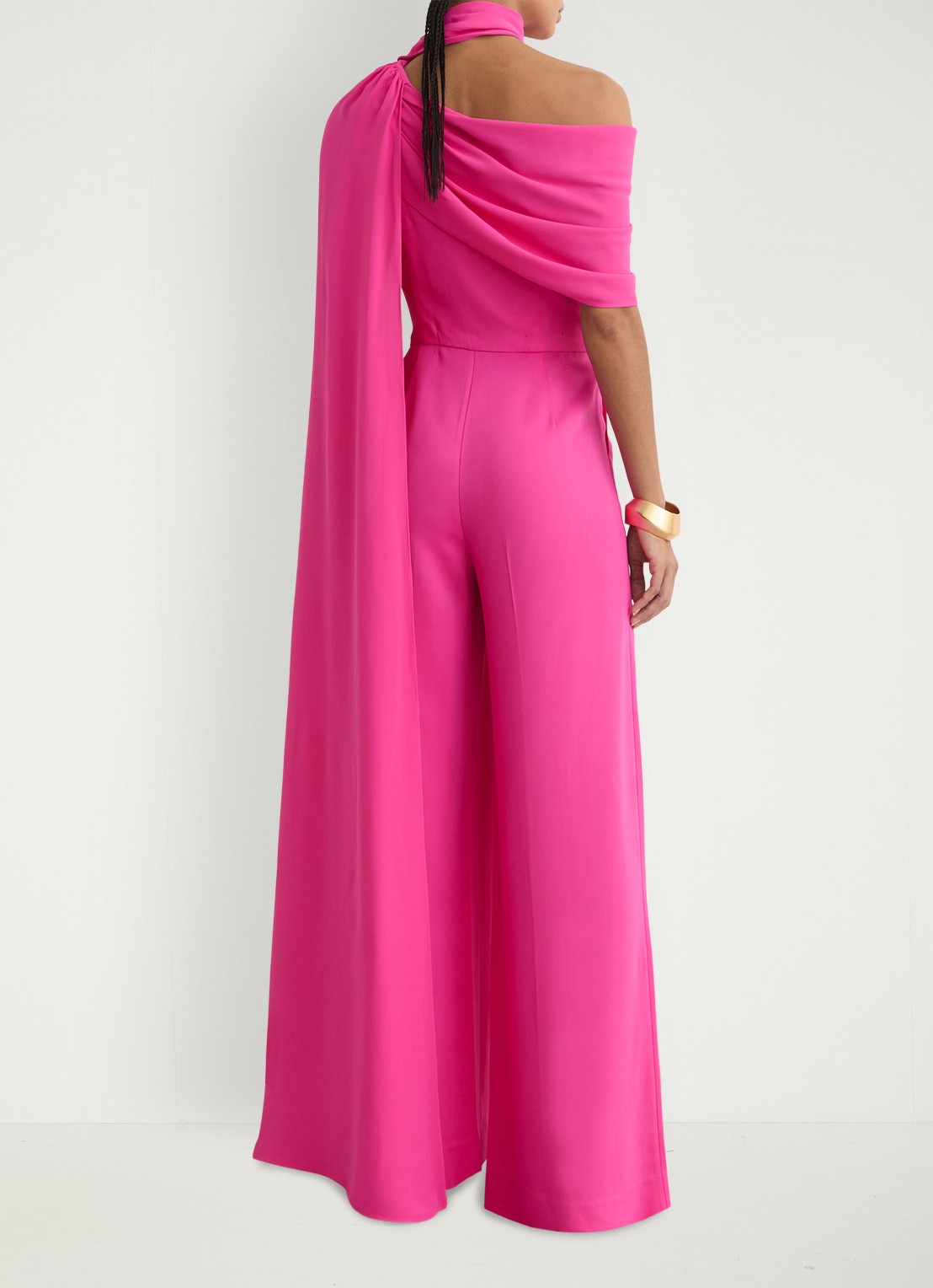 Reiss Carrie one shoulder wide fit jumpsuit met cape - achterkant 3 donkerroze