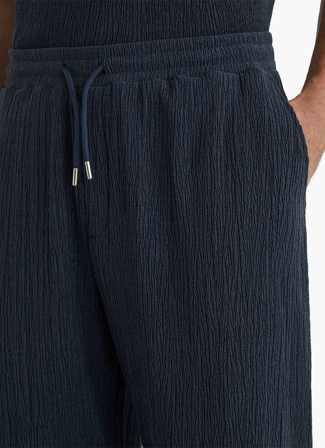 Reiss Carver regular fit pantalon met structuur - detail 3 airforce blue / blauw