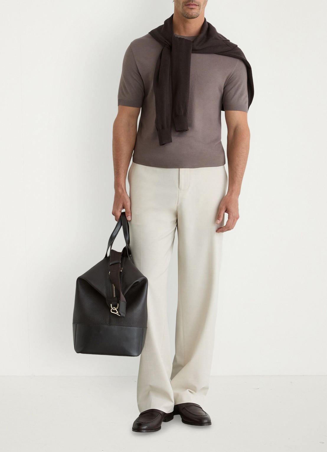 Reiss Chad modern fit T-shirt met ronde hals - voorkant 6 mouse brown / bruin