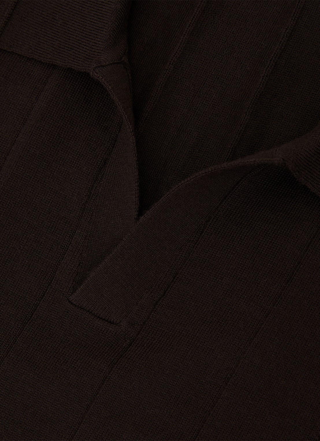 Reiss Chelmsford ribgebreide polo van wol  - detail 3 chocoladebruin