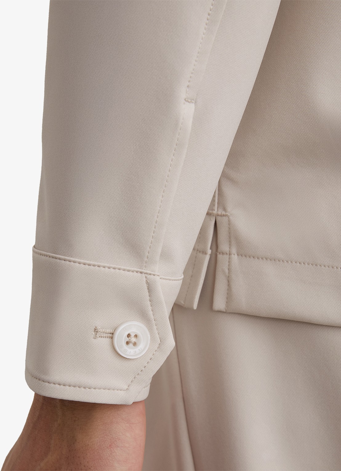Reiss Cleric regular fit overhemd met borstzakken - detail 5 stone / beige