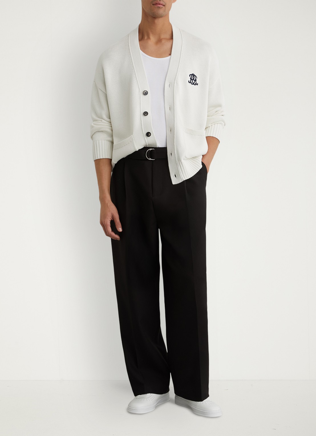 Reiss Coates grofgebreid vest met borduring - voorkant 2 gebroken wit