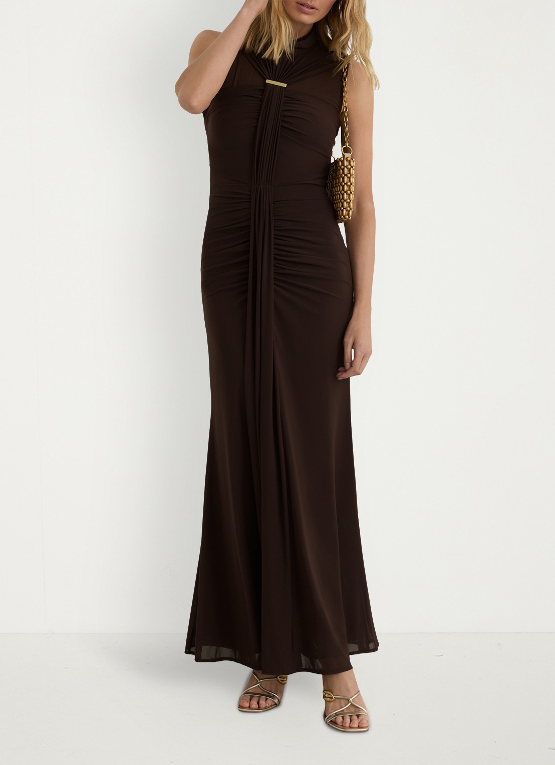Reiss Colette maxi jurk met ruches - voorkant 7 chocoladebruin