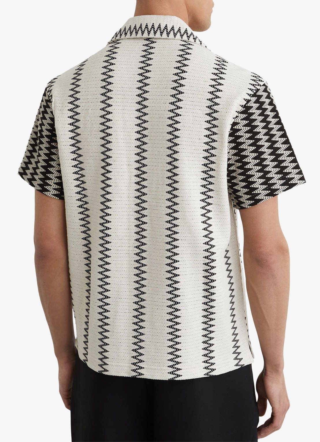 Reiss Dain fijngebreid regular fit overhemd met zigzag dessin - achterkant 5 wit / zwart