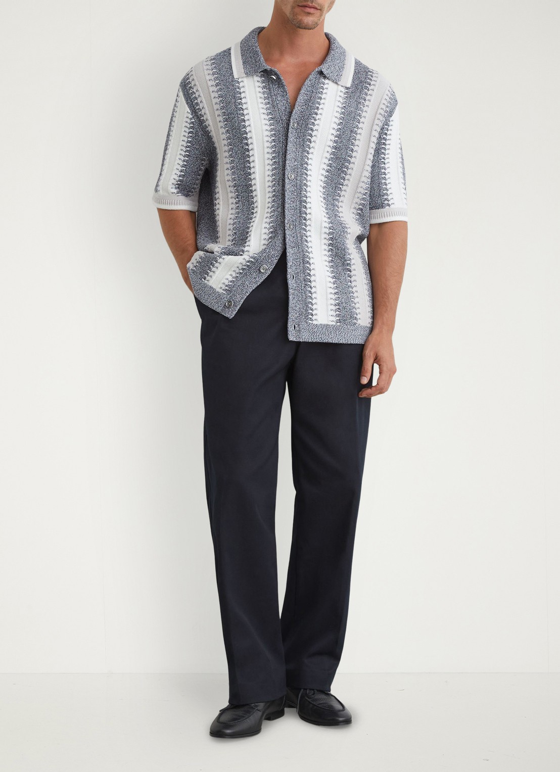 Reiss Dale regular fit overhemd met streepprint - voorkant 7 lichtblauw