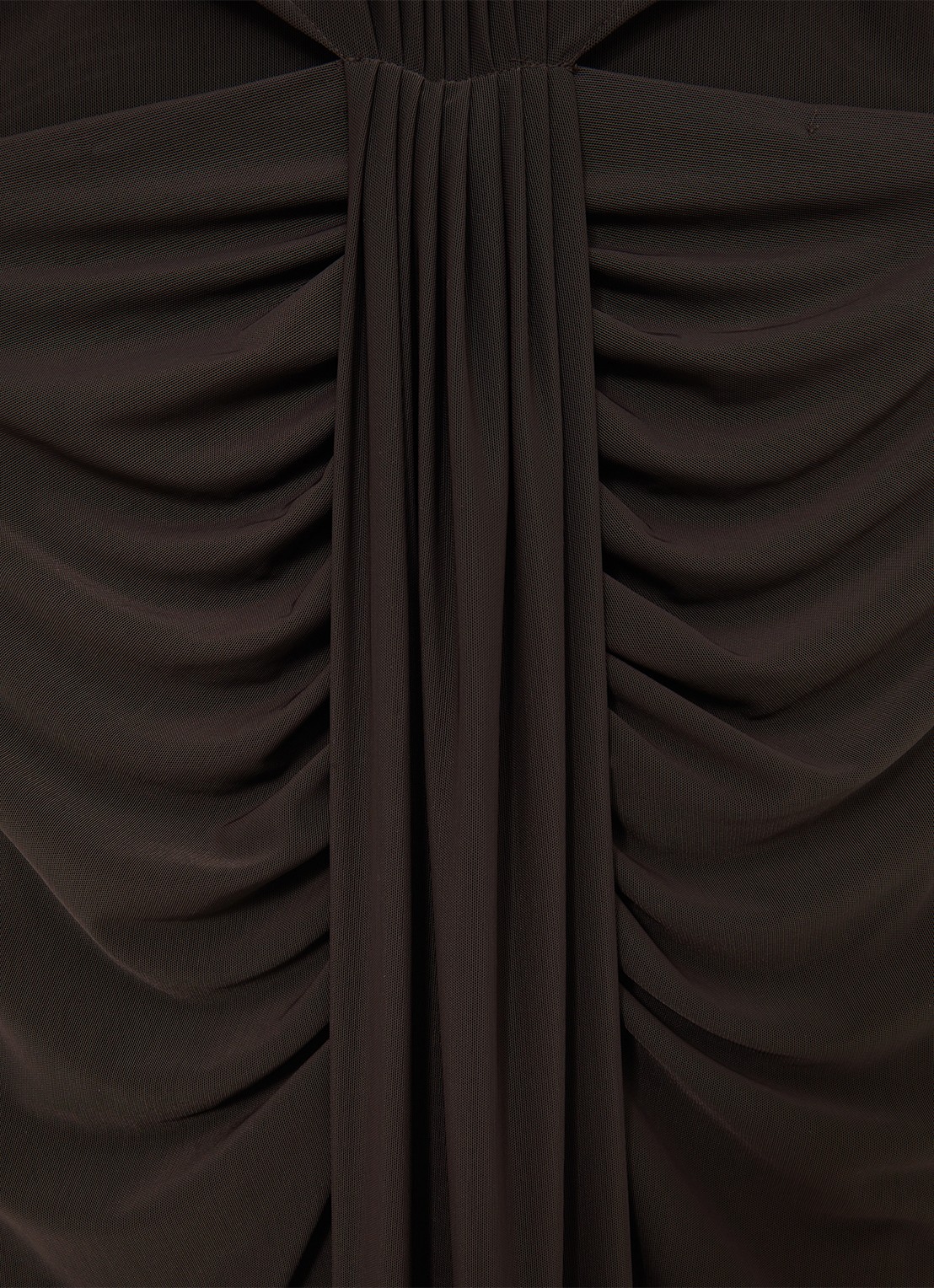 Reiss Daniella maxi jurk met halve col en plooidetail  - detail 5 donkerbruin