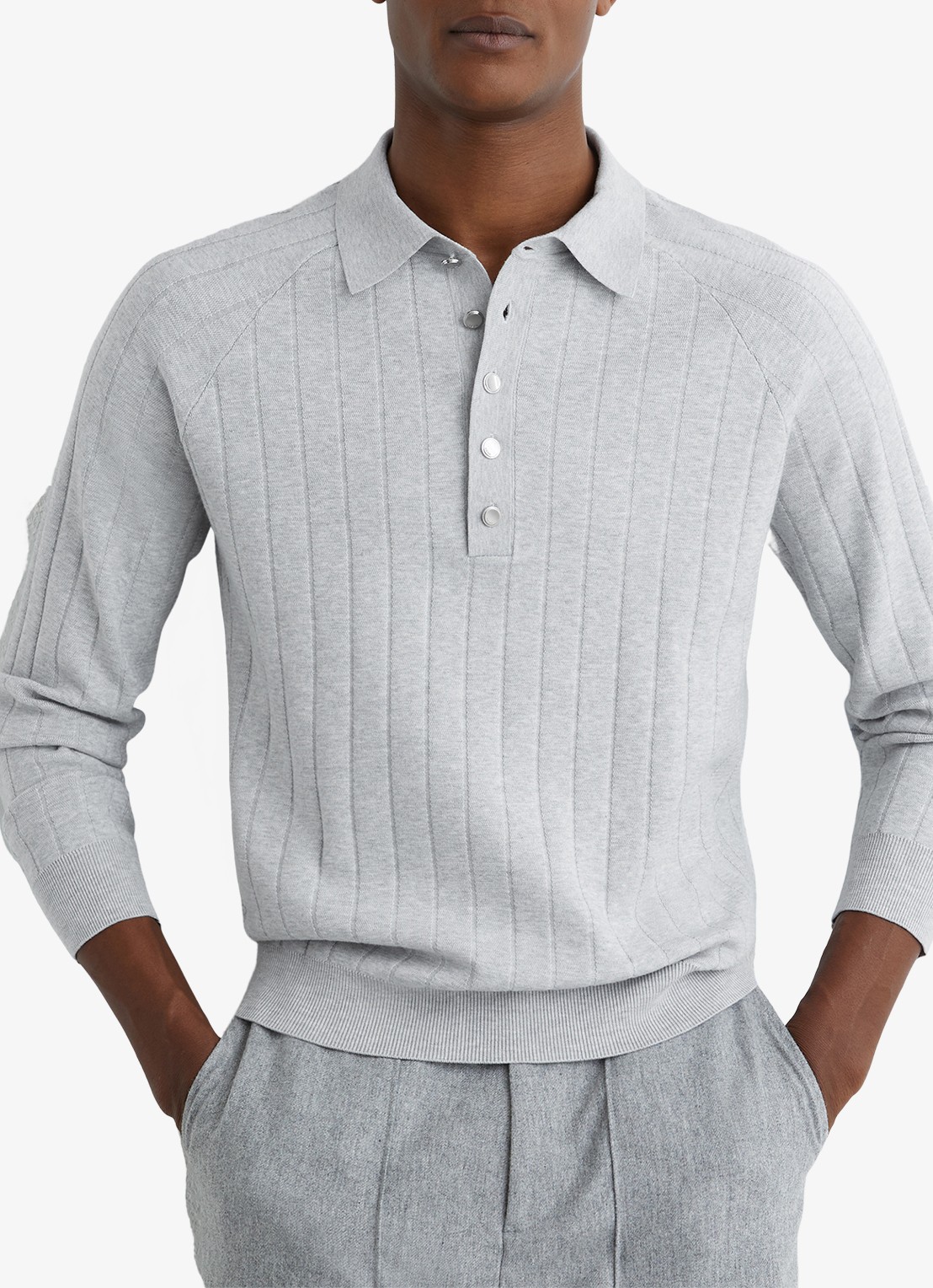 Reiss Dillighan fijngebreide trui met polokraag  - detail 2 soft grey / grijs