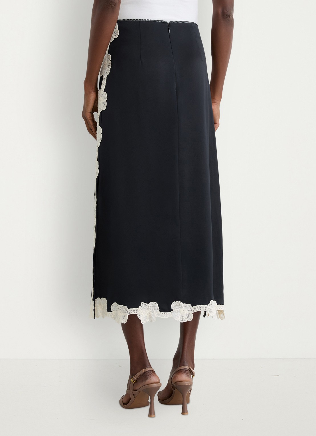 Reiss Doa midi rok van satijn met details van kant - achterkant donkerblauw