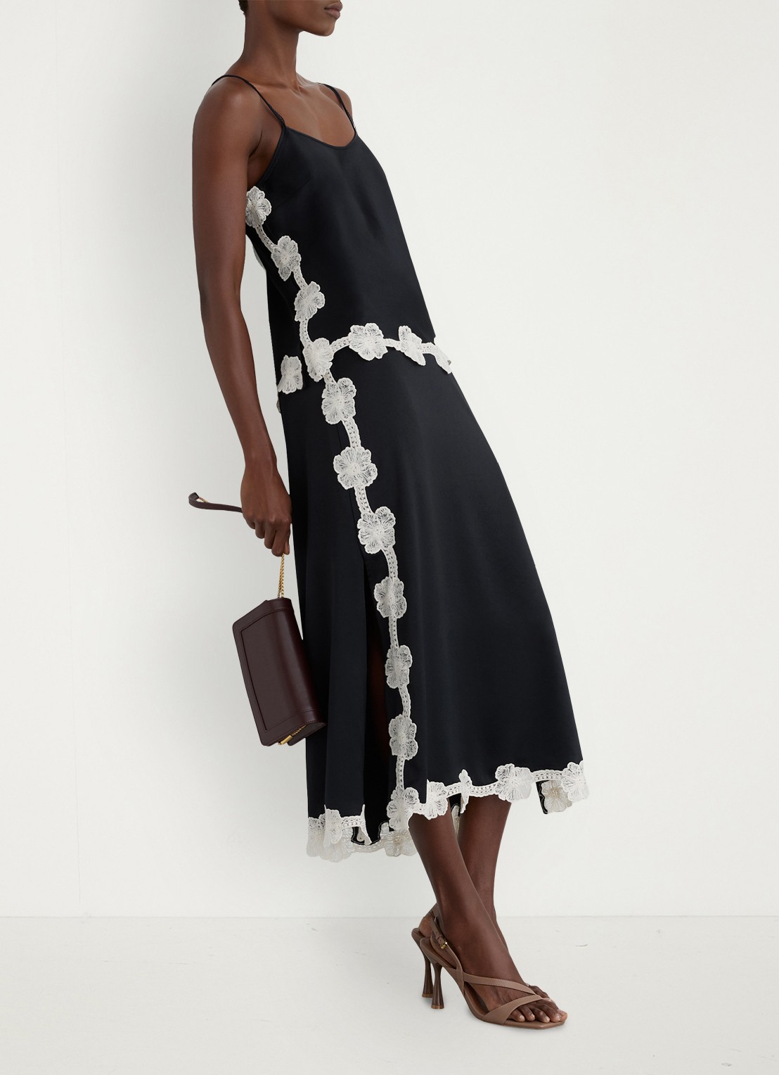 Reiss Doa top van satijn met bloemborduring - detail 6 donkerblauw