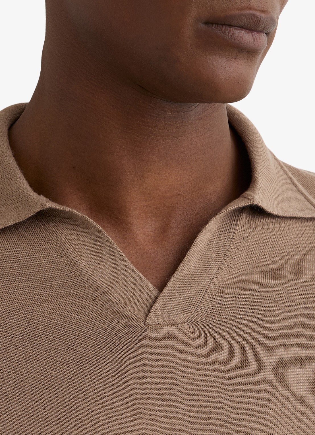 Reiss Duchie regular fit polo van merino wol - detail 5 camel