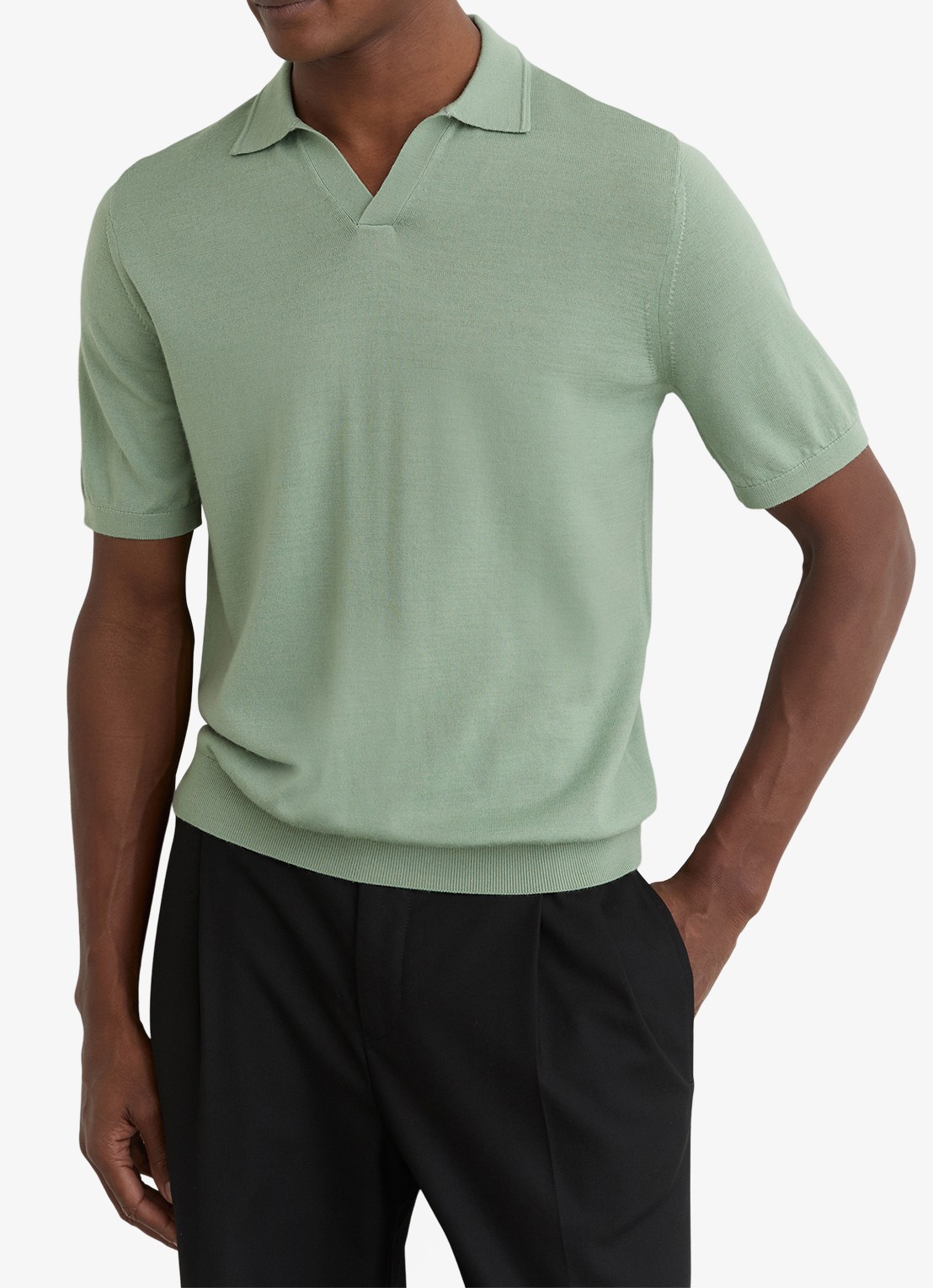 Reiss Duchie regular fit polo van merino wol - detail 4 lichtgroen