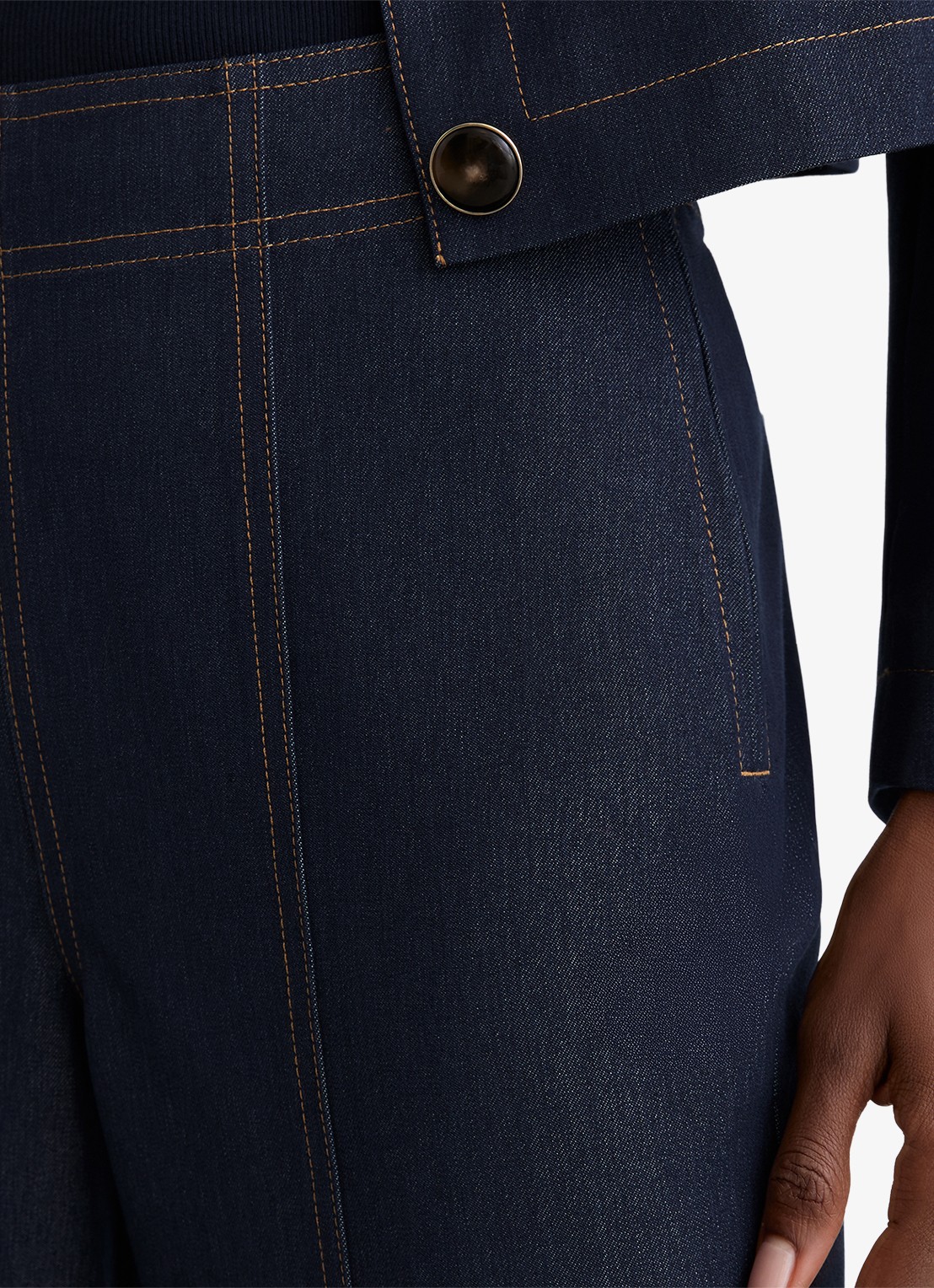 Reiss Edie flared broek met doorgestikte details - detail 2 indigo