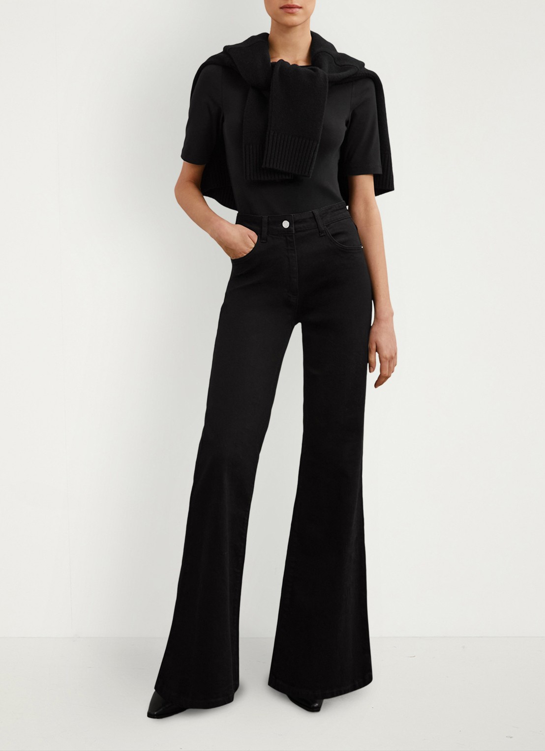 Reiss Ellie T-shirt met boothals - voorkant 5 black / zwart