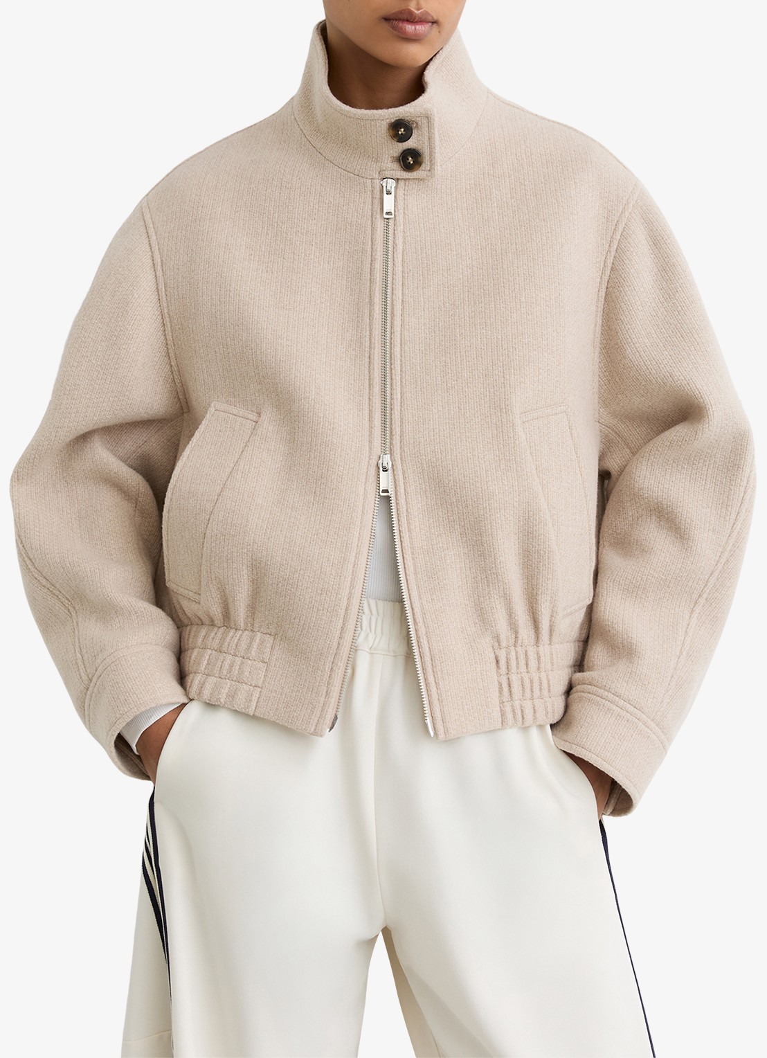 Reiss Elodie bomberjack van wol met opstaande kraag - detail beige