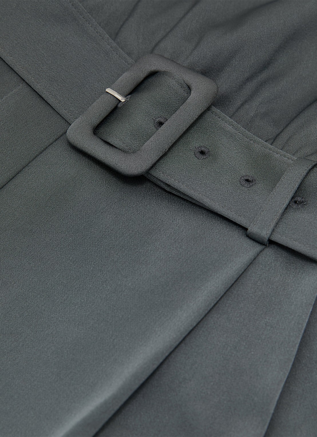 Reiss Erica wide fit jumpsuit van satijn - detail 4 donkergrijs