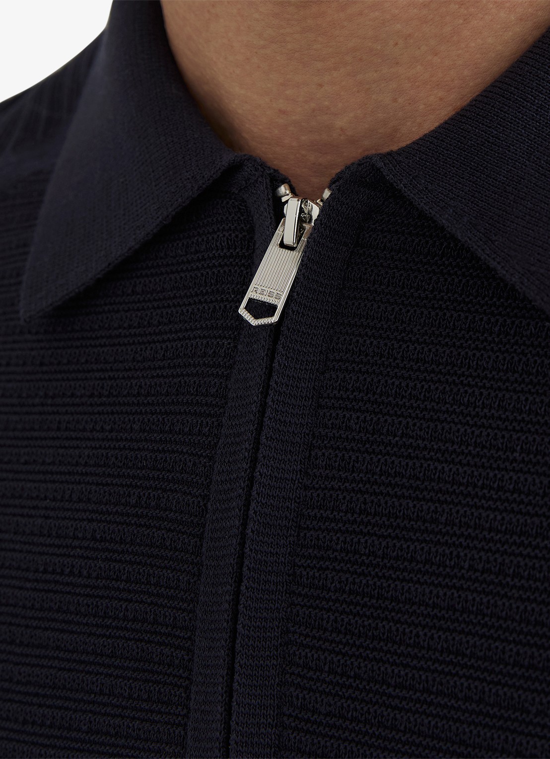 Reiss ESTATE Textured-Knit Half-Zip Polo Shirt - detail 2 donkerblauw
