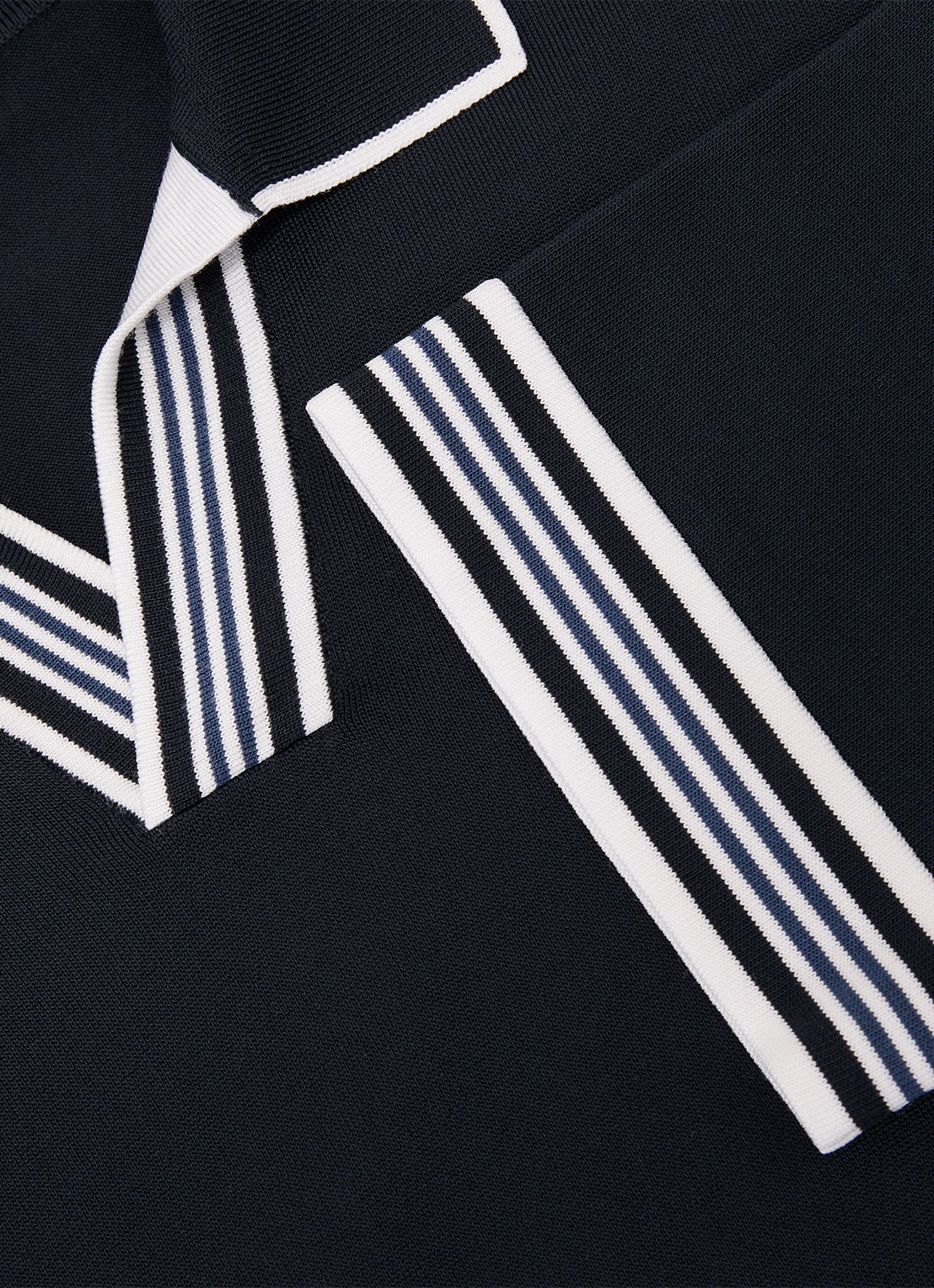 Reiss Fijngebreide trui met polokraag - detail 3 navy / blauw
