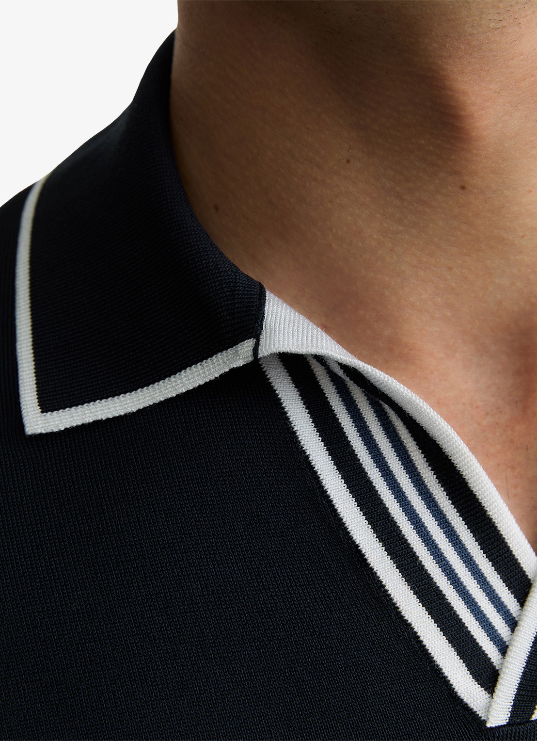 Reiss Fijngebreide trui met polokraag - detail 4 navy / blauw