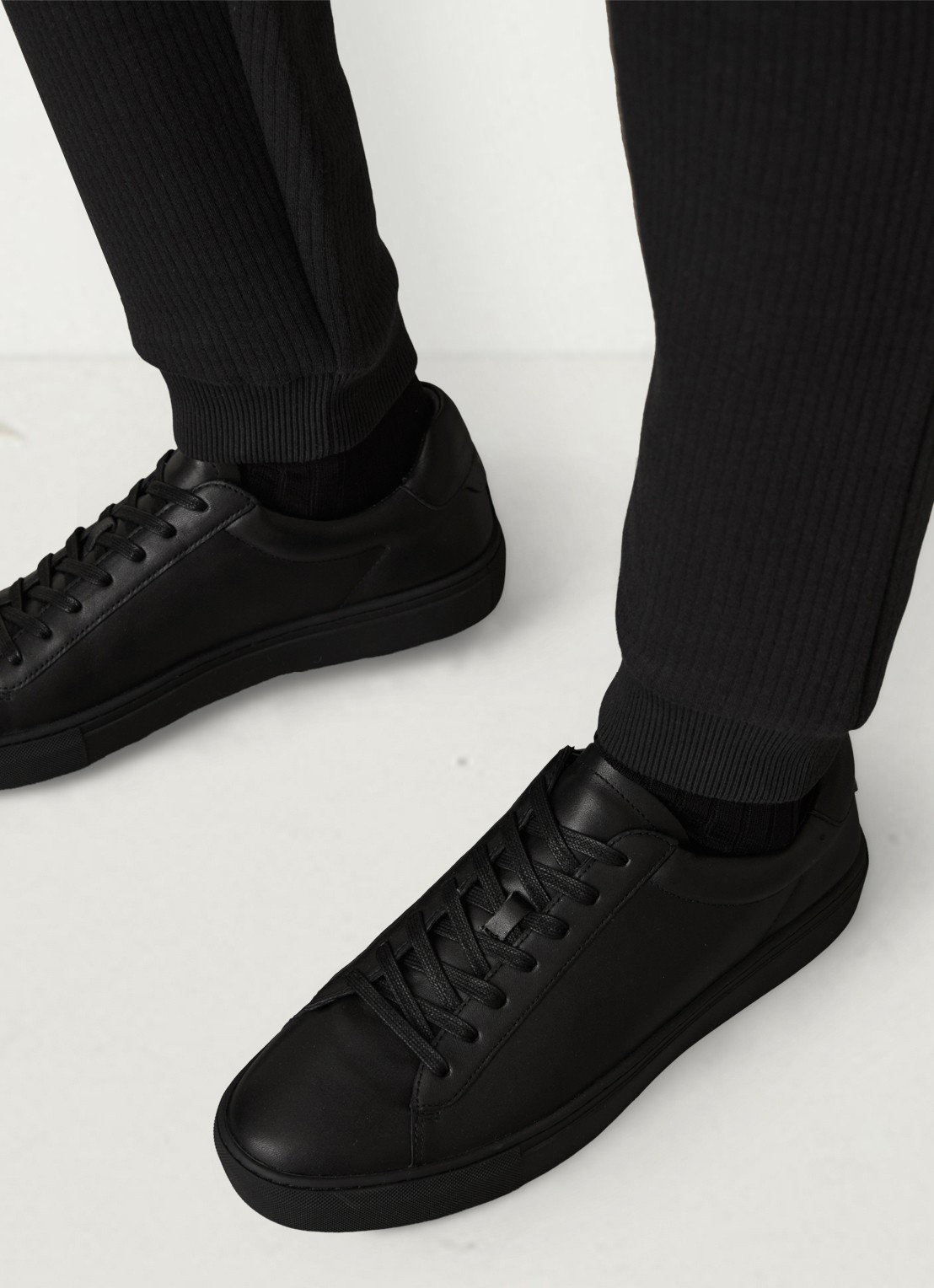 Reiss Finley sneaker van leer - detail 2 zwart