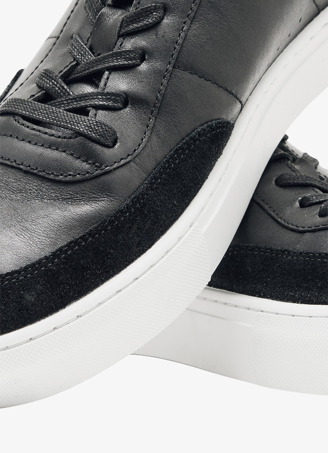 Reiss Finton sneaker van leer met suède details - detail 2 zwart