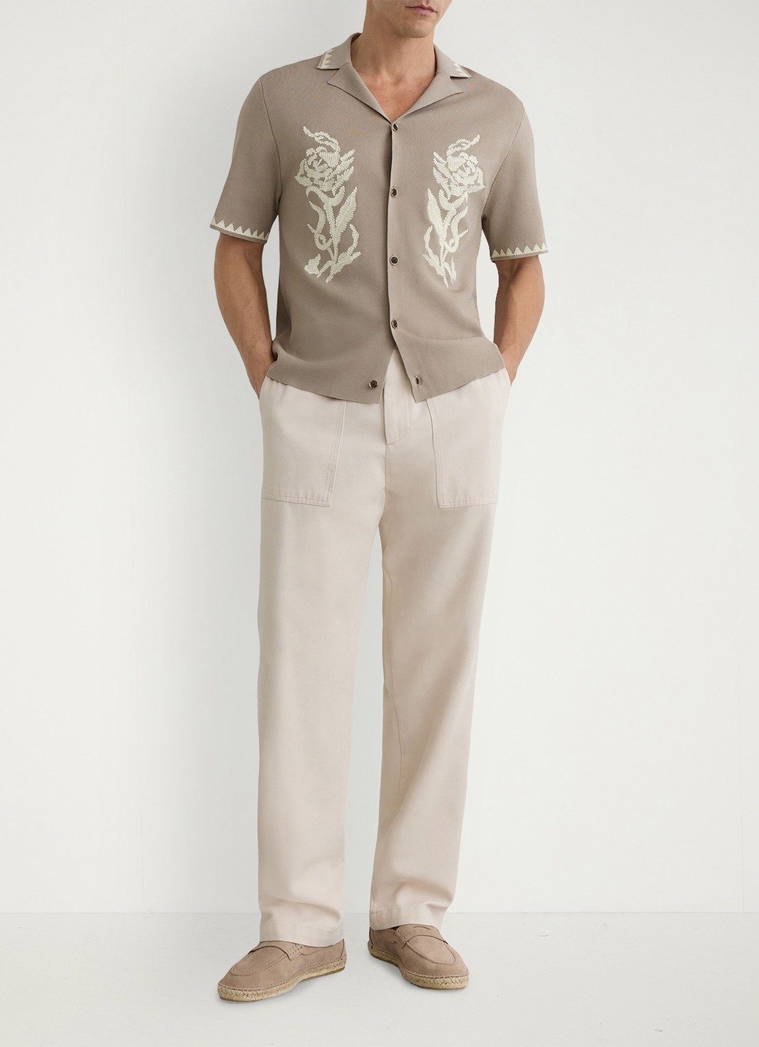 Reiss Folia overhemd met borduring - voorkant 2 beige