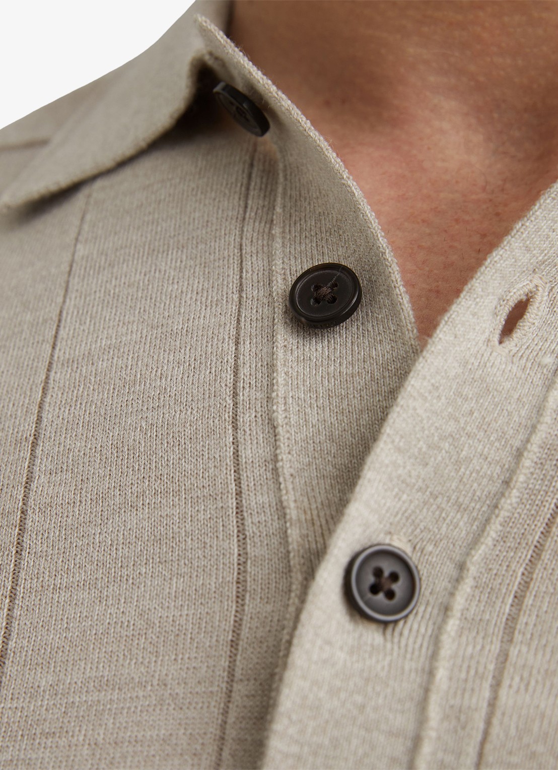 Reiss Greyson pullover in merino wolblend - detail 2 beige
