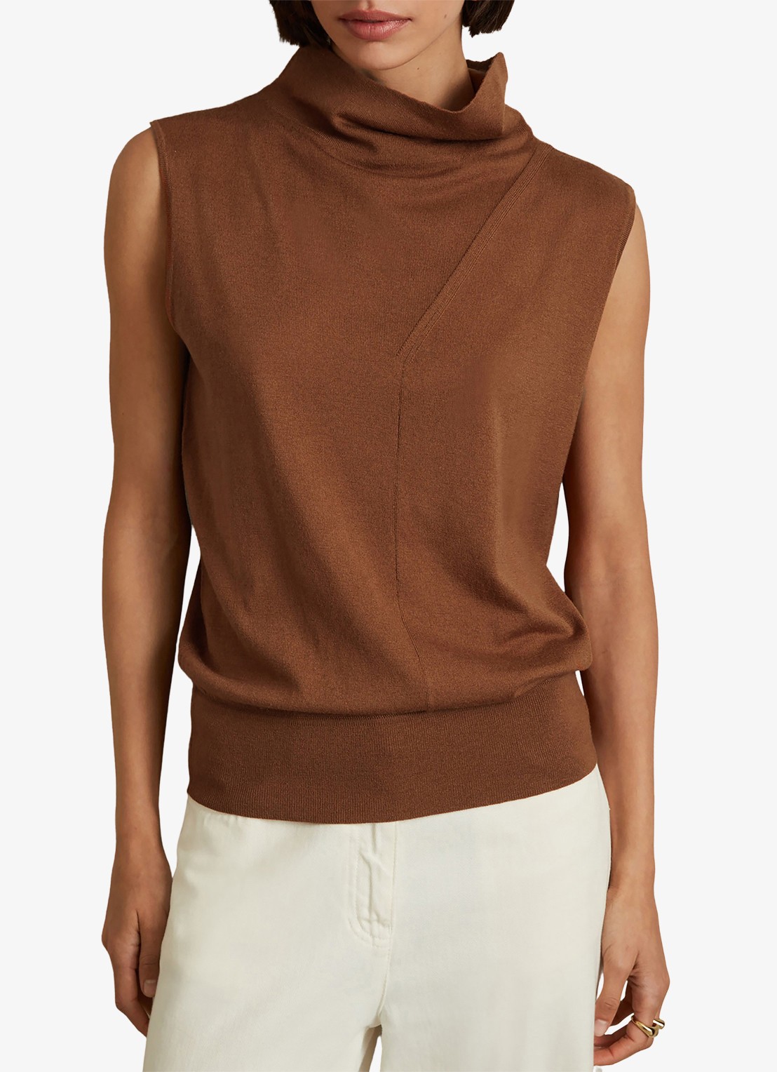 Reiss Harper mouwloze top van wol met col - detail 6 cognac