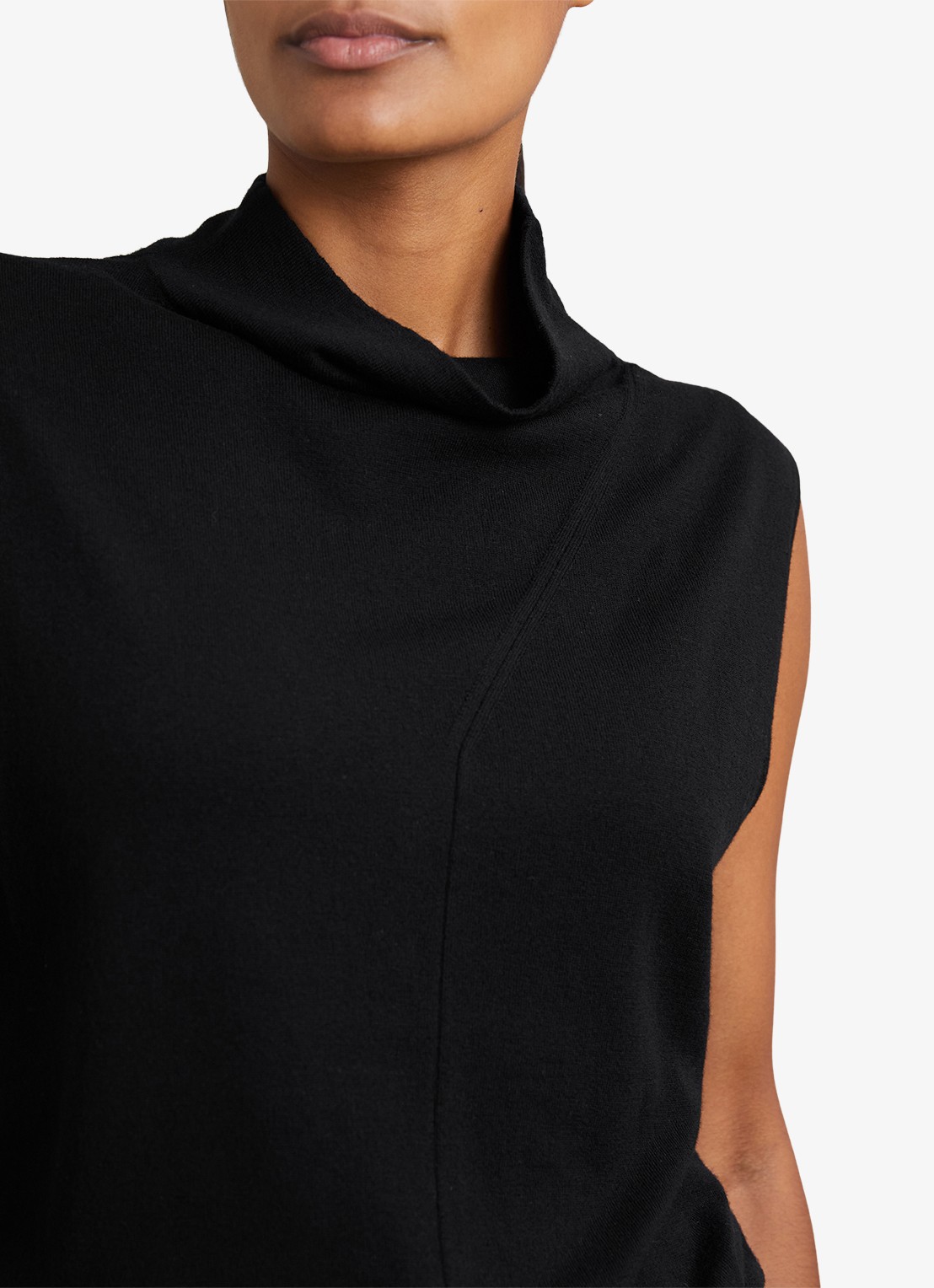 Reiss Harper mouwloze top van wol met col - detail 5 black / zwart