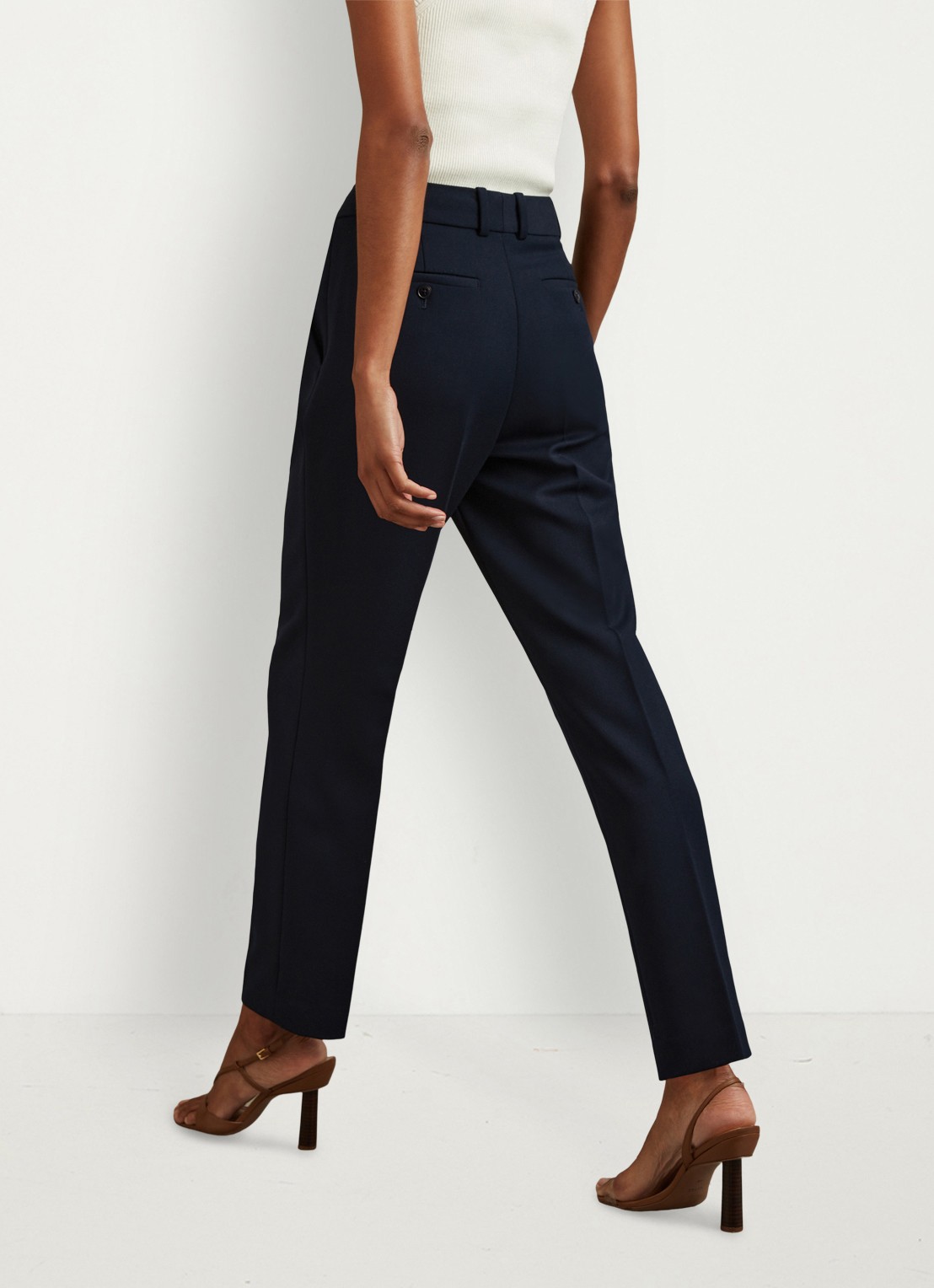 Reiss High waist straight fit pantalon met steekzakken - achterkant donkerblauw