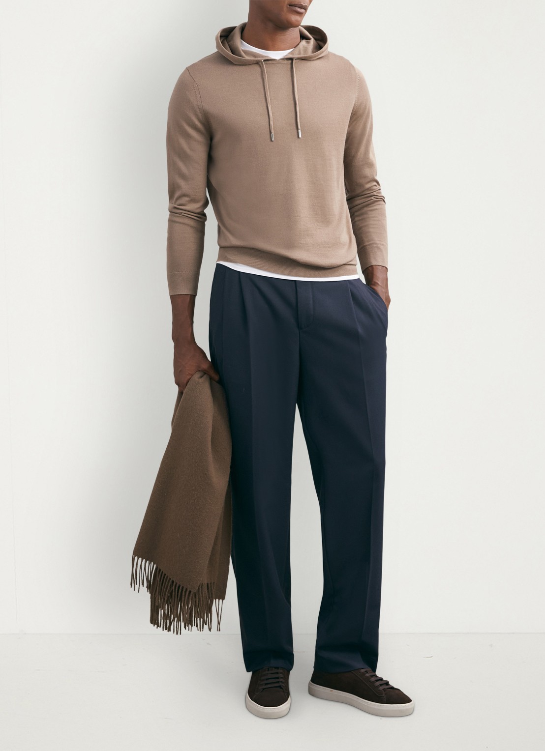 Reiss Holland hoodie van merino wol  - voorkant 3 camel