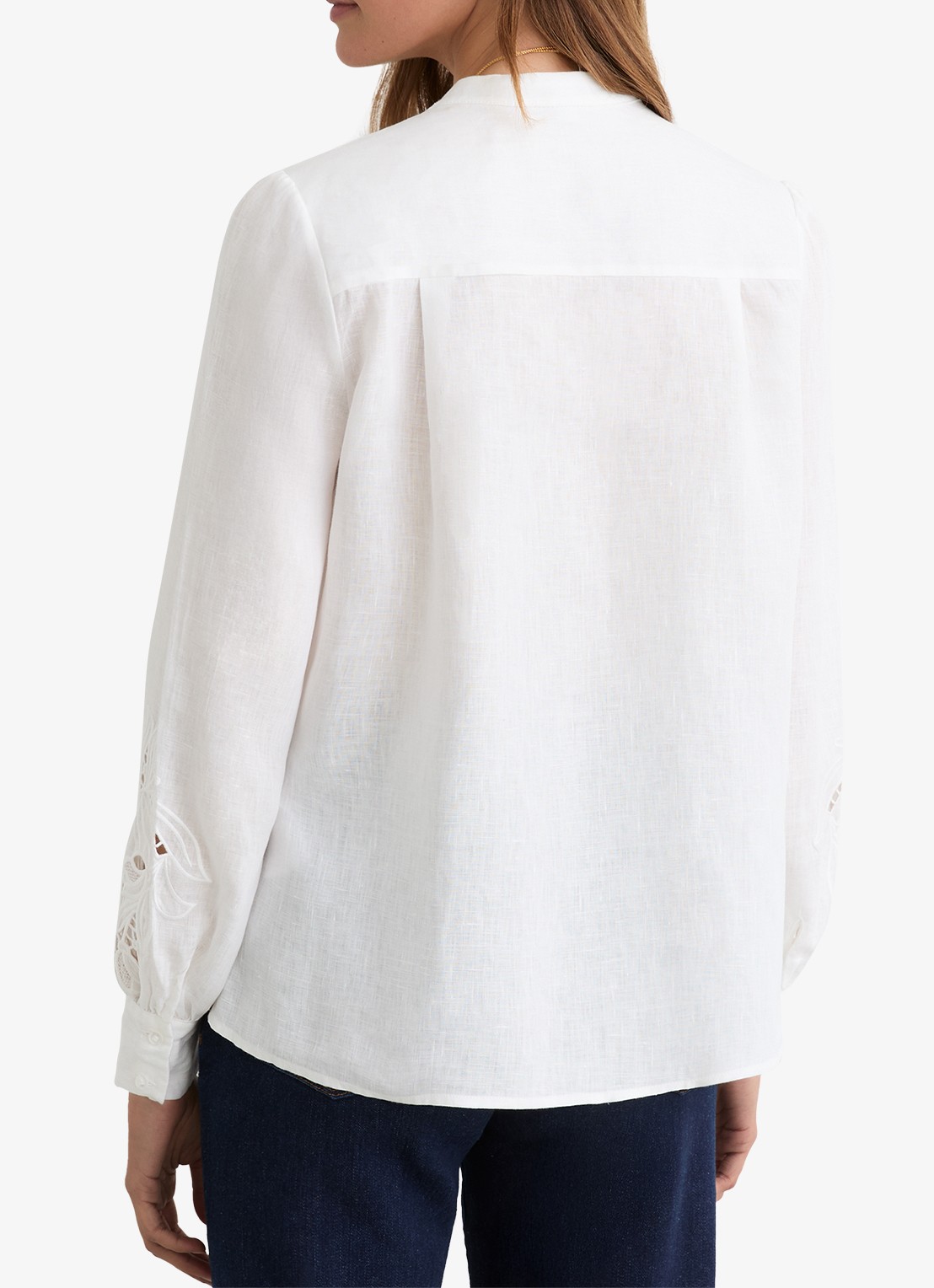 Reiss Ida blouse van linnen met broderie  - achterkant wit