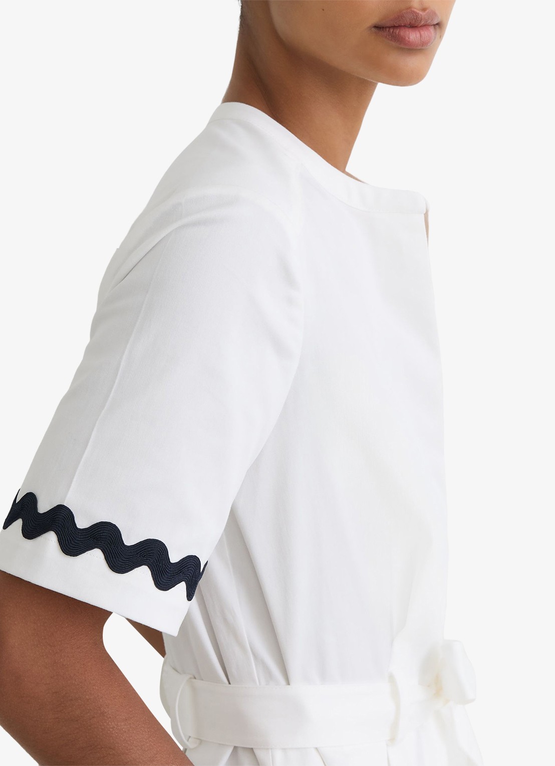 Reiss Isabelle midi jurk met strikceintuur - detail 3 gebroken wit