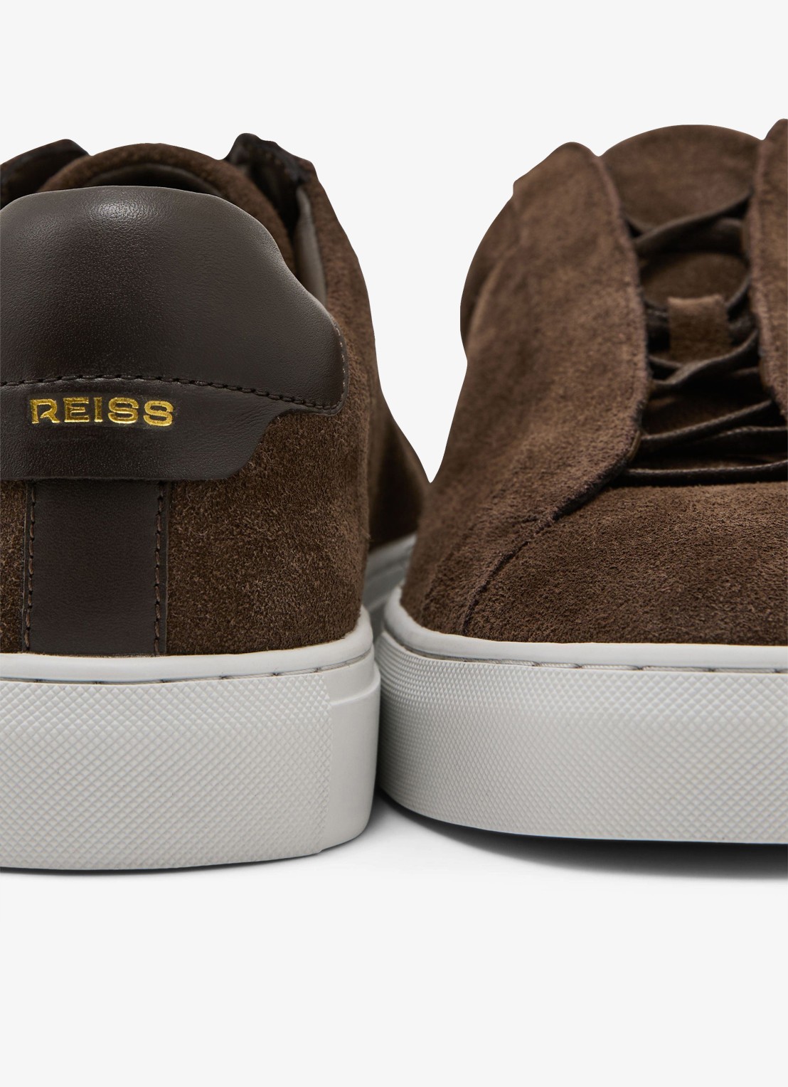 Reiss Jenson sneaker van suède - detail 3 chocoladebruin