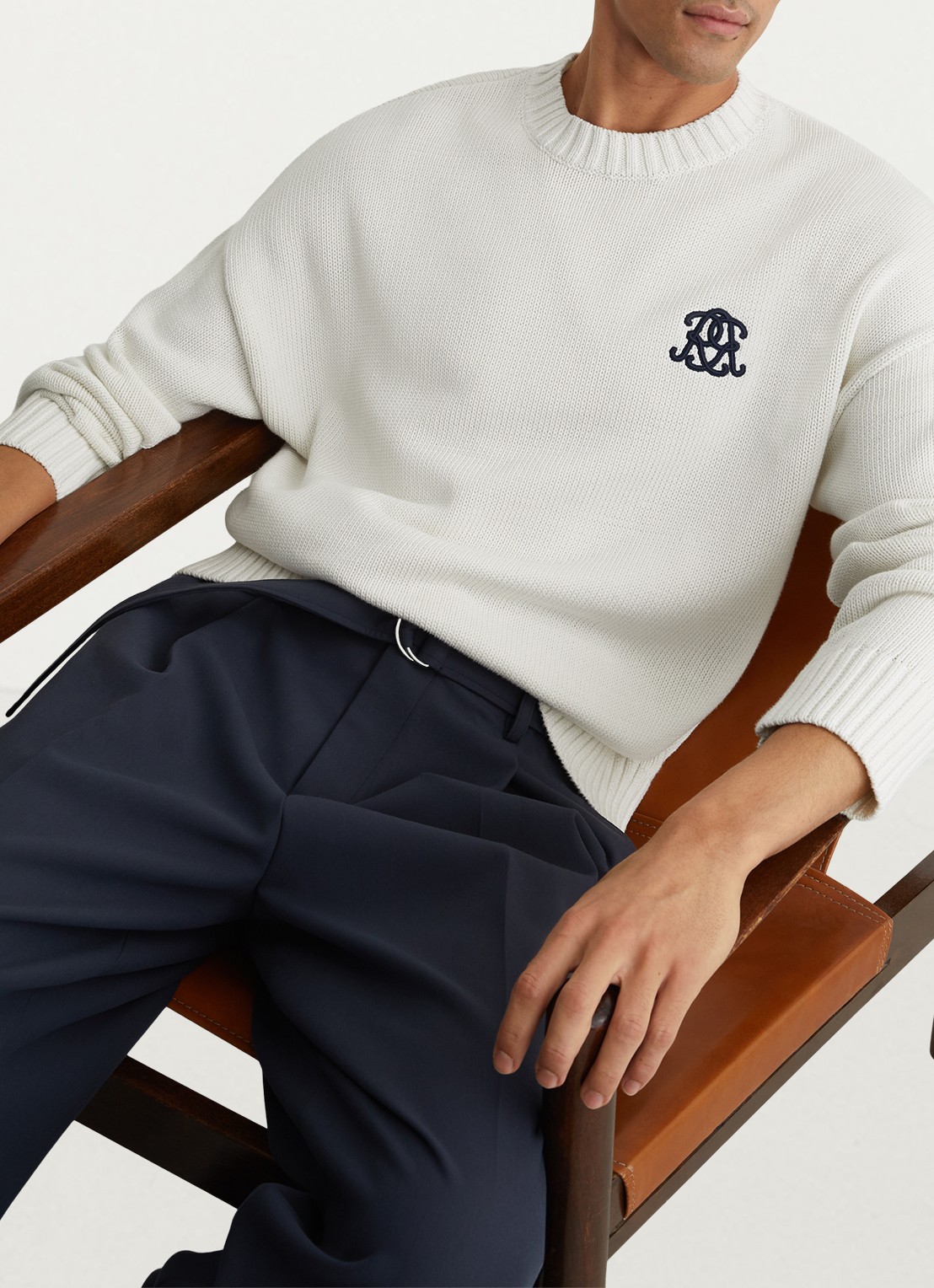 Reiss Kendi grofgebreide trui met borduring - detail 3 gebroken wit